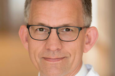 Portrait of Prof. Schäkel
